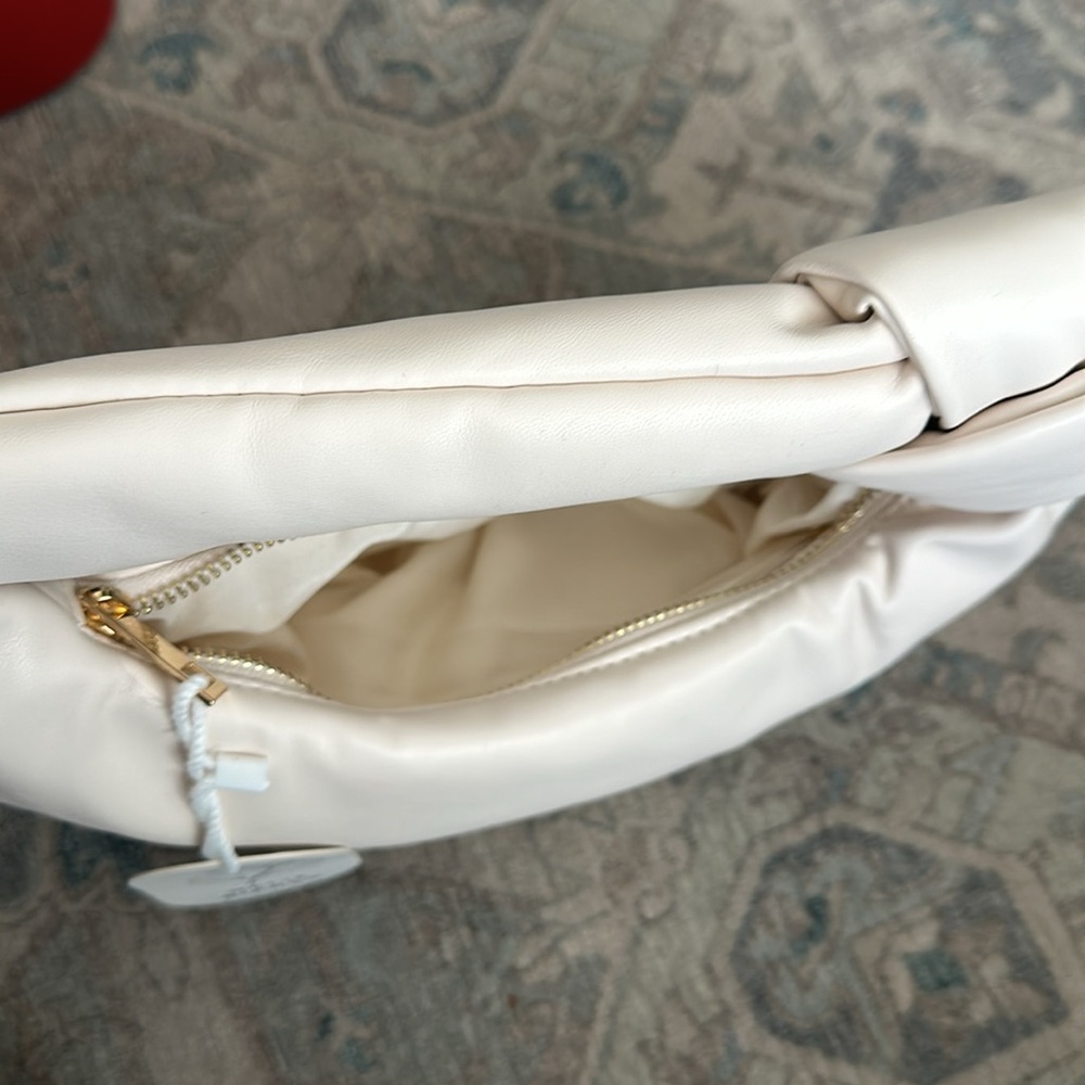 Melie Bianco clutch - Picture 3 of 6
